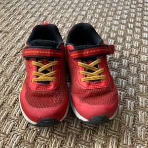 Stride Rite Size 9W Boys Light Up Sneakers